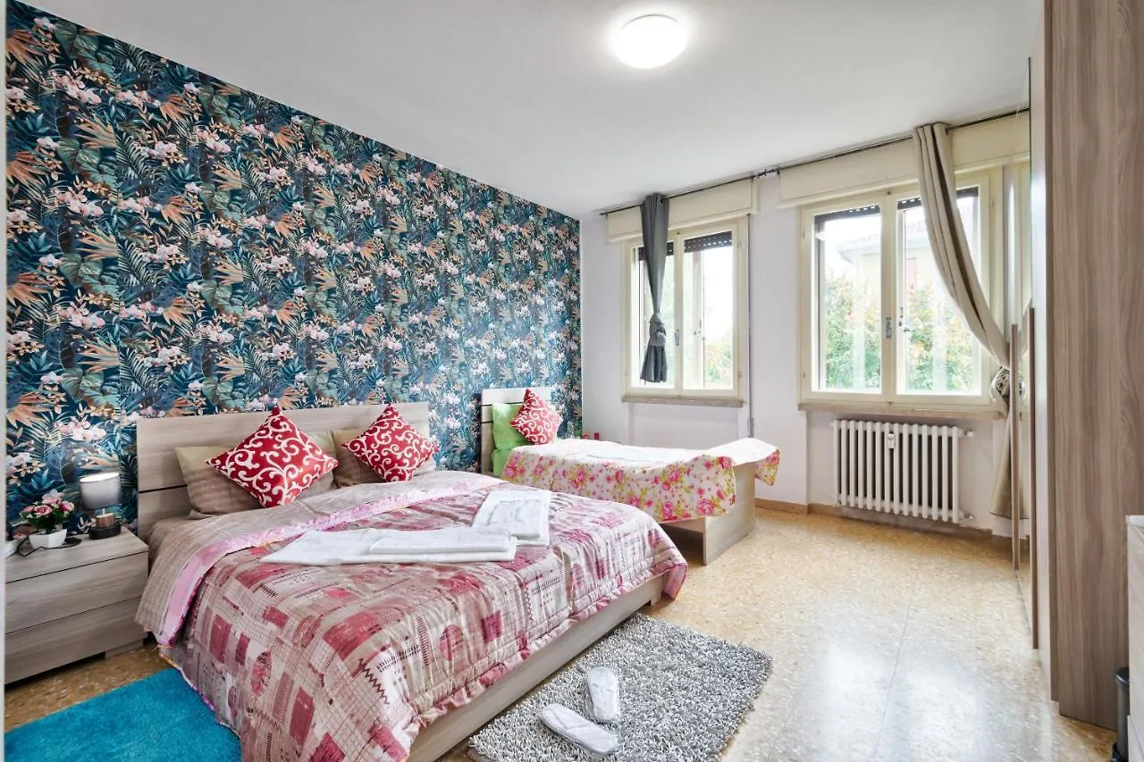R&R Apartment Marghera Guest house