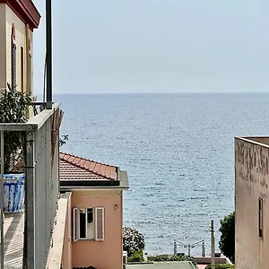 https://blue-terrace-guesthouse.hotelsalgherosardinia.com
